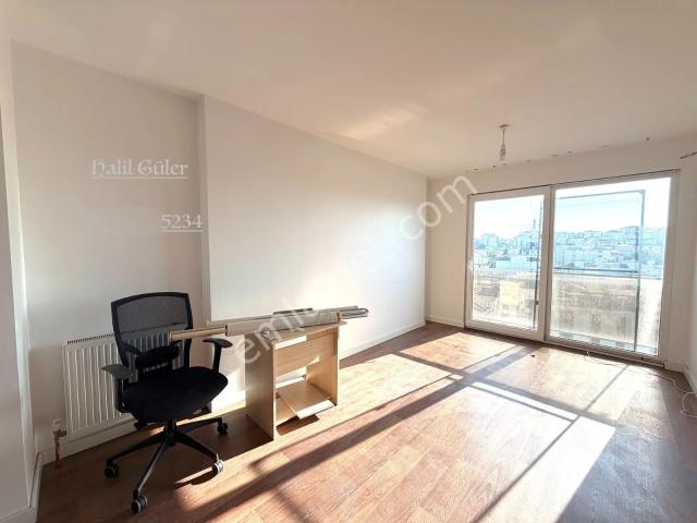 Sancaktepe Dorelife Sitesi Kiralık 1+1 Daire Arka Cephe 6.kat