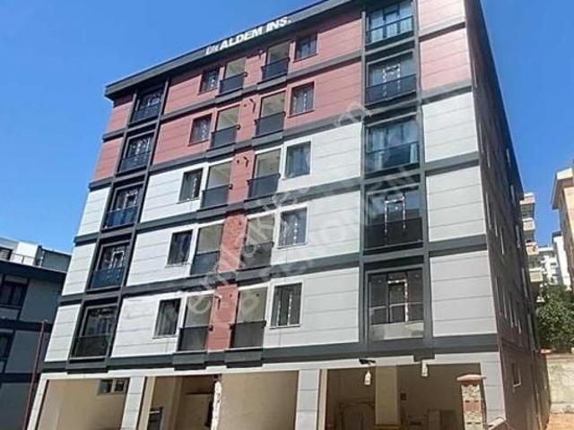 Sancaktepe Fatih Mah Balkonlu/otoparklı/sıfır 2+1 Satılık Daire