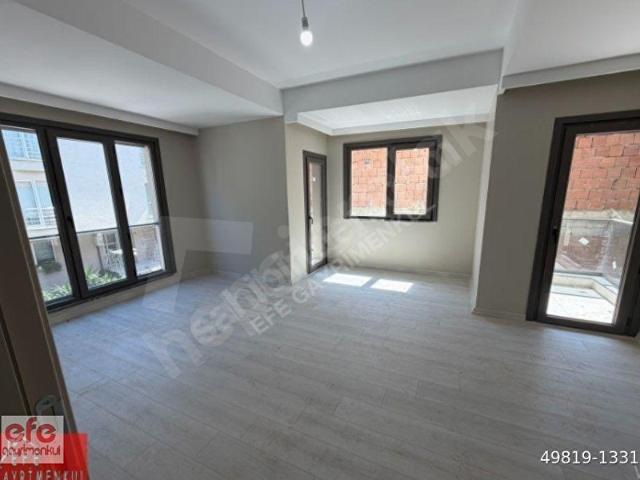 SANCAKTEPE İNÖNÜMAHALLESİNDE ASANSÖRLÜ 2.KAT 3+1 SIFIR LÜKSDAİRE