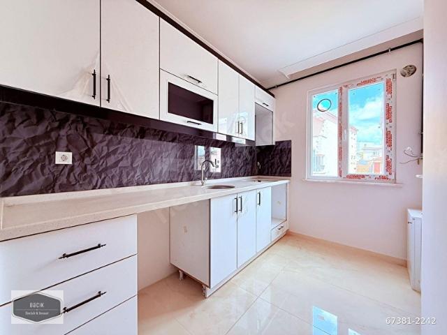 SANCAKTEPE SAMANDIRA METRO SATILIK 90m2 İSKANLI ARAKAT BACİK