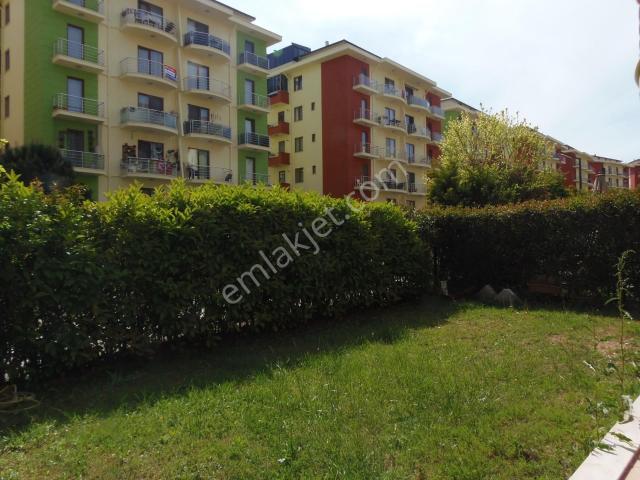 Sancaktepe Sarı Evler Kiralık Büyük Bahçeli Güney Cephe Daire