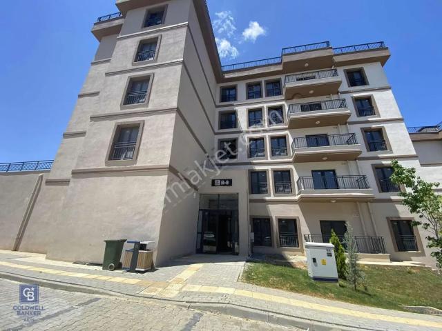 Sancaktepe Sarıgazi Toki Konutlarında Kiralık 3+1 Ara Kat Daire