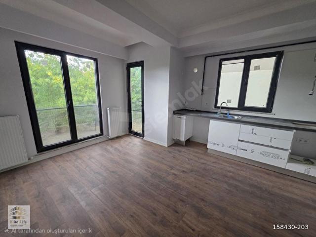 SANCAKTEPE SARIGAZİ HASTANE VE METRO YANINDA 2+1 ARA KAT DAİRE