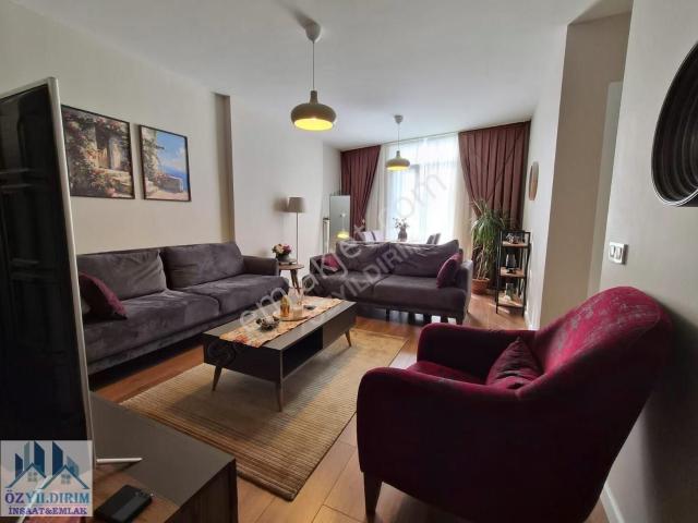 Sancaktepe Sarigazi Sitede Eşyalı 2+1 Özel Yapım Satılık Daire