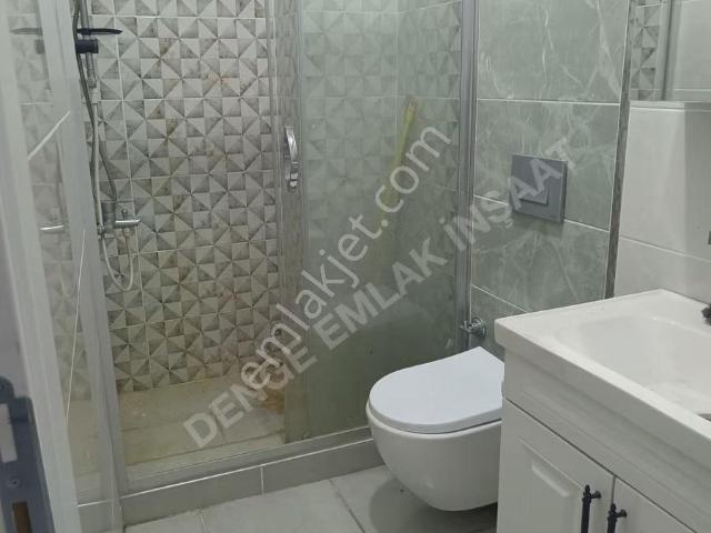 Sancaktepe Sarigazi'de Satılık Ters Dubleks 3+1 Daire boş