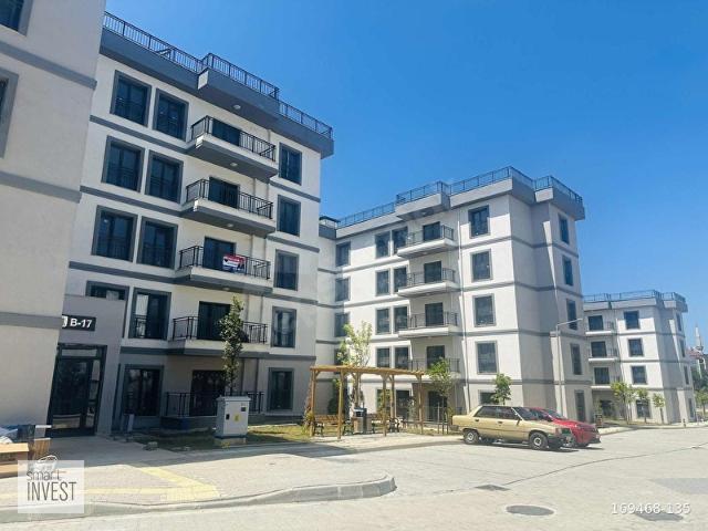 Sancaktepe TOKİ Konutlarında ara kat kiralık 3+1 daire