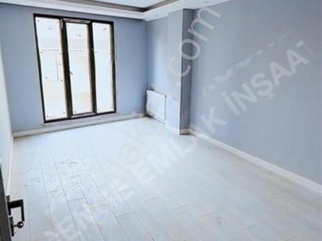 Sancaktepe Yenidoğan Mh'de 2+1 Arakat Daire Geniş Kullanışlı