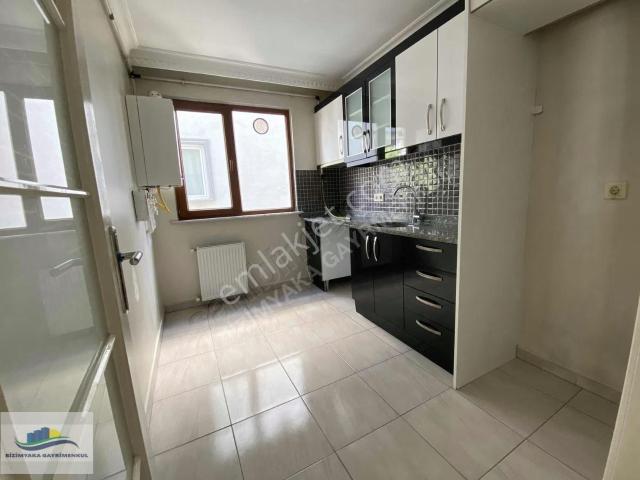 Sancaktepe Yenidoğanda Acil Kiralık Site İçi Cd Üstü 3+1 Daire