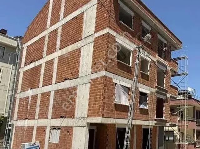 Sancaktepe'de Fırsat Satılık Ara Kat Daire