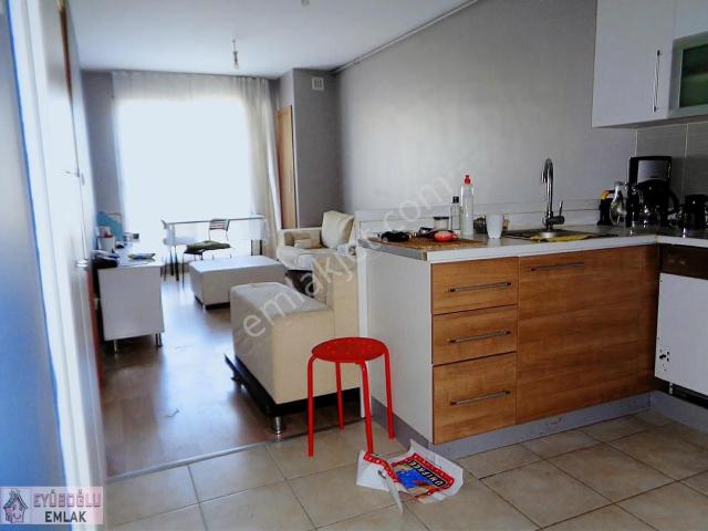 Sancaktepe'de Kent Life Sitesi'nde 1+1 Kombili 3.kat 68 M2