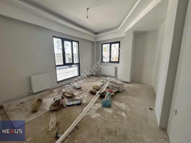 Sancaktepe'de Meroya Yakın Kapalı Mutfak 2+1 Ters Dubleks Daire