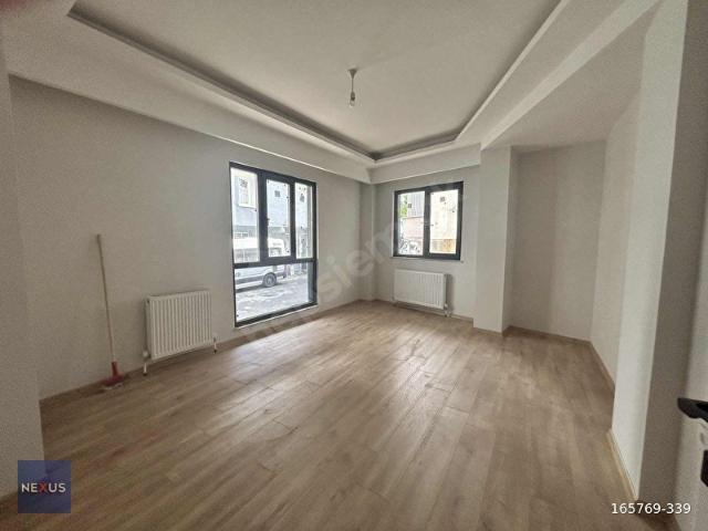 SANCAKTEPE'DE MEROYA YAKIN KAPALI MUTFAK 2+1 TERS DUBLEKS DAİRE