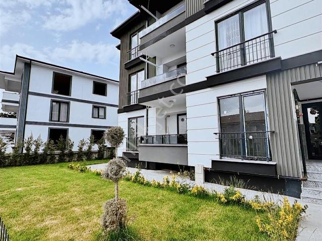 Sancak Emlaktan Hendek Köprübaşı Mahallesinde Satılık Lüx 3+1
