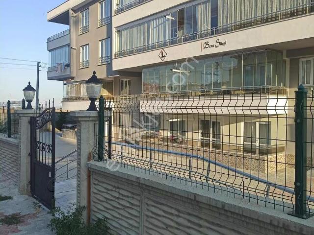 Sancak Mahallesi Satılık 2 + 1 Ayrı Mutfaklı 125 M² Net