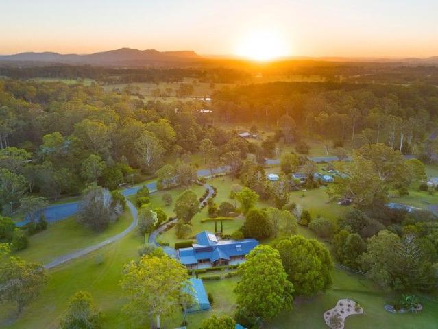 Sancrox Sanctuary Peace, Privacy and Magnificent Parkland Style Gardens