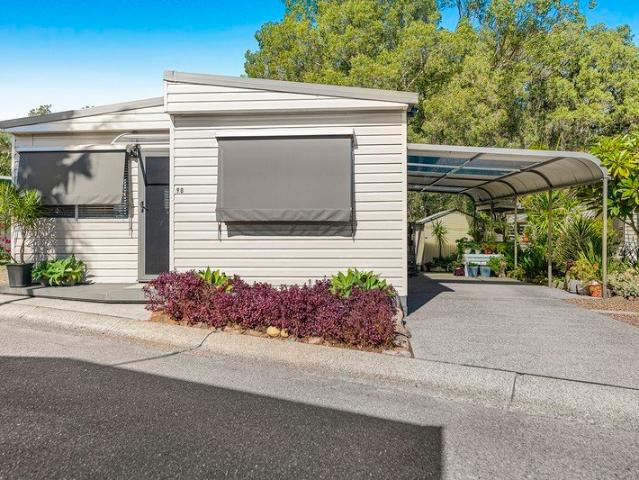 Sanctuary in Redhead Over 50's Beachside Living!