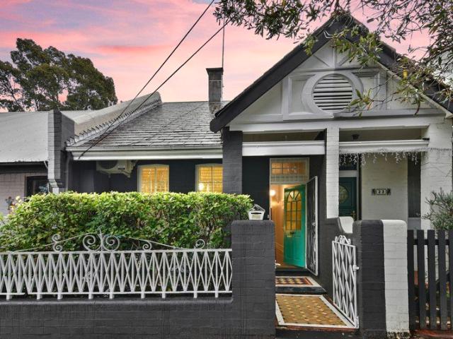 Sanctuary of Charm at Heart of Vibrant Village Lifestyle