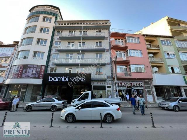 Sandıklı Merkezinde Kiralık 4+1 Daire