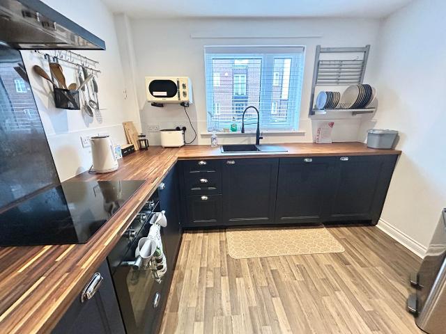 Sandal Street, Manchester M40, 4 bed town house to rent, £1,700 pcm | PrimeLocation