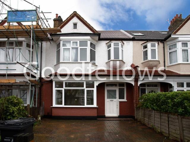 Sandbourne Avenue, London SW19 4 bed terraced house to rent £3,250 pcm £750 pw