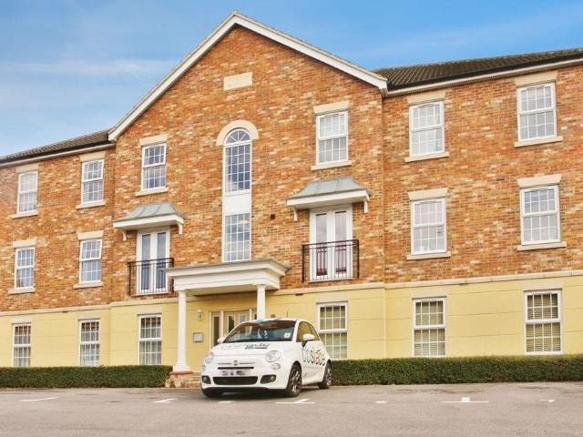 Sandbourne Road, Swindon 2 bed apartment to rent £1,000 pcm £231 pw