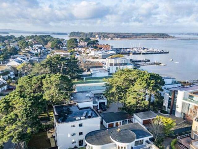 Sandbanks, Panorama Road, Poole, 3 Bedroom Apartment