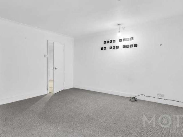 Sandgate Road, Folkestone, CT20