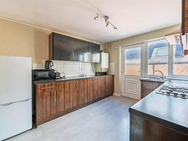 Sanderson Road, Jesmond, NE2 2 bed flat to rent £950 pcm £219 pw