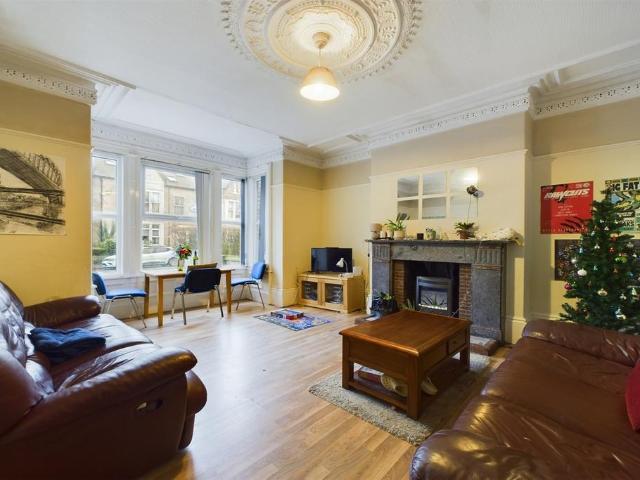 Sanderson Road, Jesmond, Newcastle. 6 bed terraced house to rent £4,290 pcm £990 pw