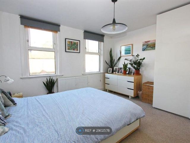 Sanderstead Road, South Croydon CR2, 4 bed terraced house to rent, £2,300 pcm | PrimeLocation