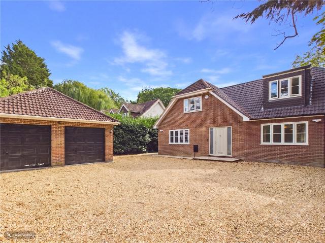 Sandford Lane, Hurst, Reading, Berkshire RG10, 5 bed detached house to rent, £5,000 pcm | PrimeLocation