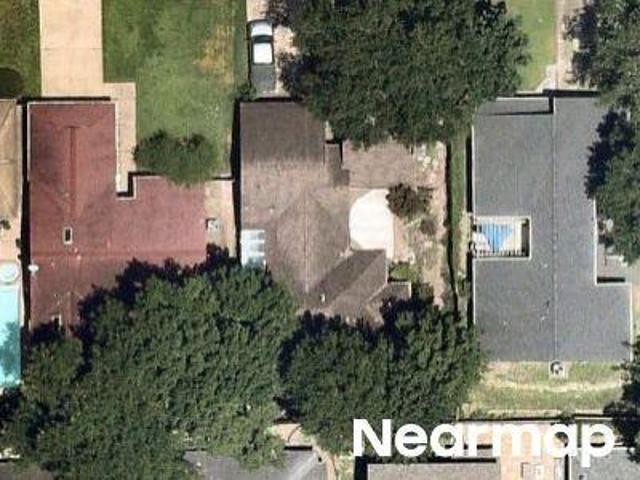 Sandfield Dr