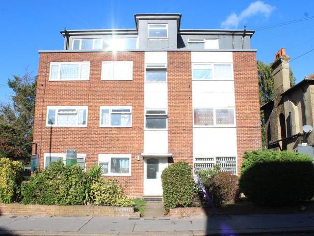 Sandfield Road, Thornton Heath, CR7 1 bed ground floor flat to rent £1,200 pcm £277 pw