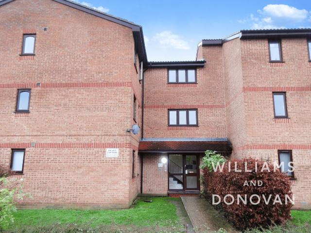 Sandon Close, Rochford SS4, 1 bed flat to rent, £1,000 pcm | PrimeLocation