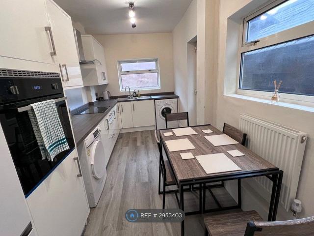 Sandon Street, Nottingham NG7, 4 bed semi detached house to rent, £1,300 pcm | PrimeLocation
