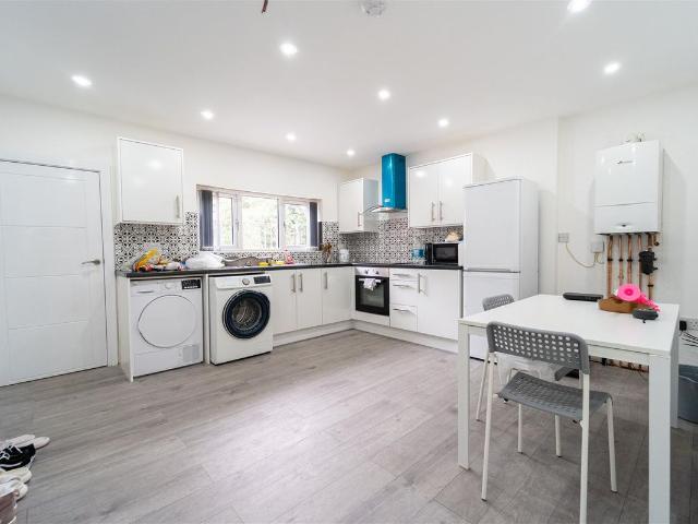 Sandon Road, Birmingham B17, 2 bed shared accommodation to rent, £628 pcm | PrimeLocation