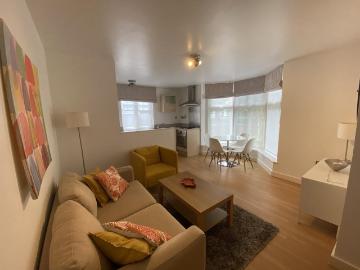 Sandon Road, Edgbaston B17 2 bed flat to rent £1,217 pcm £281 pw