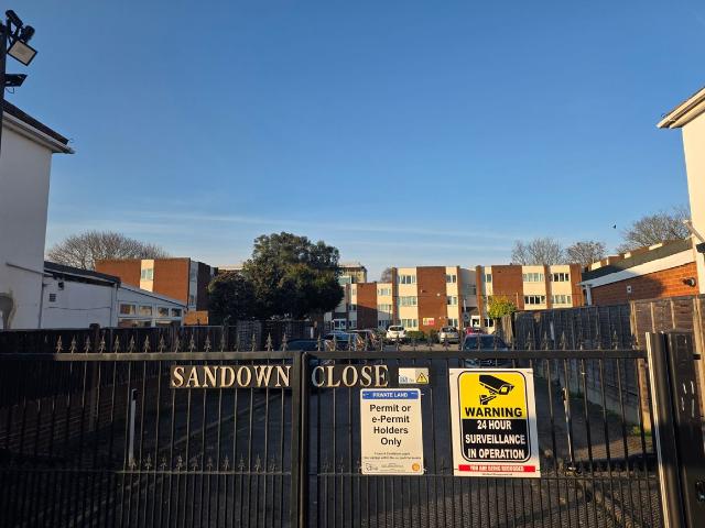 Sandown Close, Hounslow TW5, 2 bed flat to rent, £1,900 pcm | PrimeLocation