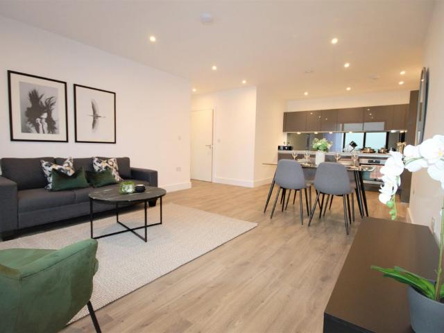 Sandown House, 124 High Street, Staines Upon Thames TW18, 2 bed flat to rent, £2,000 pcm | PrimeLocation