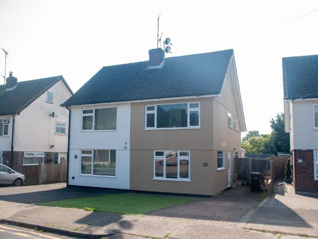 Sandown Road, Benfleet SS7, 2 bed terraced house to rent, £1,450 pcm | PrimeLocation