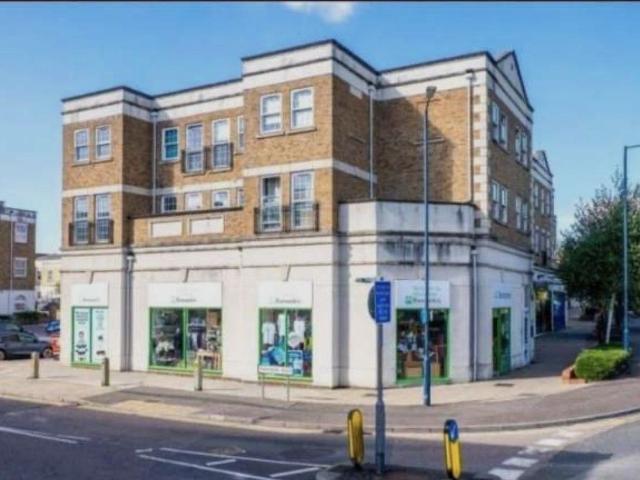 Sandlewood Court, Maidstone, Kent ME16, 2 bed flat to rent, £1,400 pcm | PrimeLocation