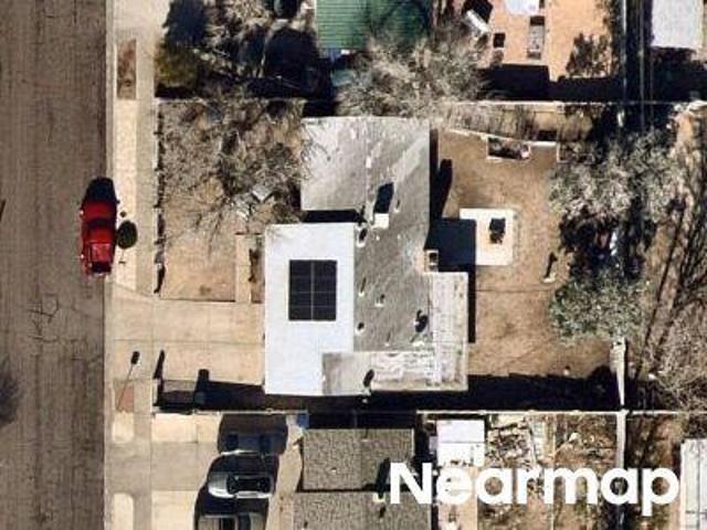 Sandler Dr NE