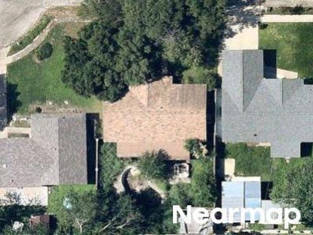 Sandspring Ct