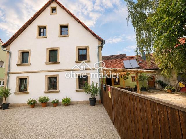 Sandsteinanwesen in Uehlfeld kernsaniert nachhaltig außergewöhnlich. Ein Zuhause mit Geschichte