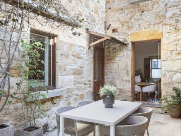 Sandstone Georgian Terrace Offering Space, Light and Elegance