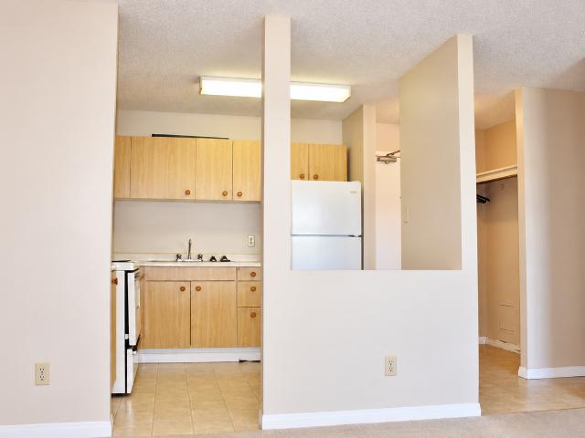 Sandstone South Studio Apartment for Rent at 492 Range Lake Rd, Yellowknife, NT X1A 3G4