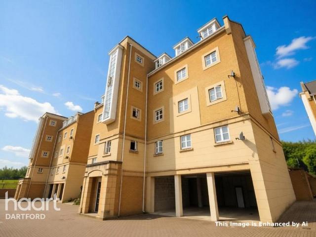 Sandpiper Close, GREENHITHE 2 bed apartment to rent £1,450 pcm £335 pw