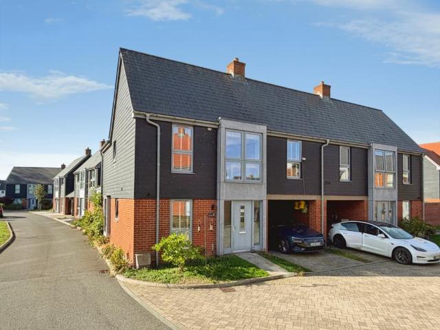 Sandpiper Row, Ashford 3 bed house to rent £1,800 pcm £415 pw
