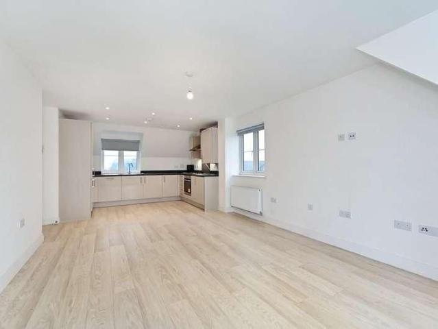 Sandpiper Road, Chichester, PO20