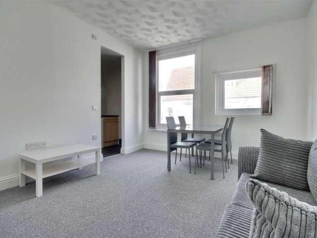 Sandringham Apartments, Osborne Road, Southsea, PO5